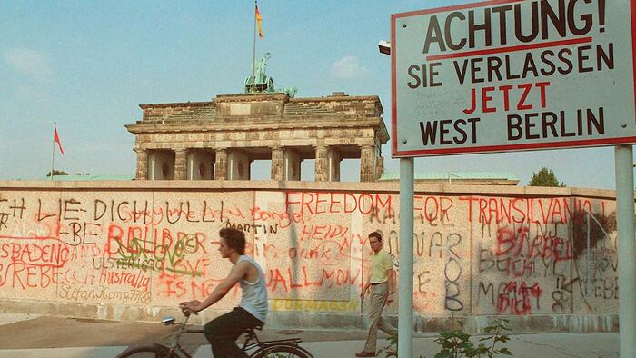 rabobank-a-bew-berlin-wall-is-going-up-and-the-shock-of-this